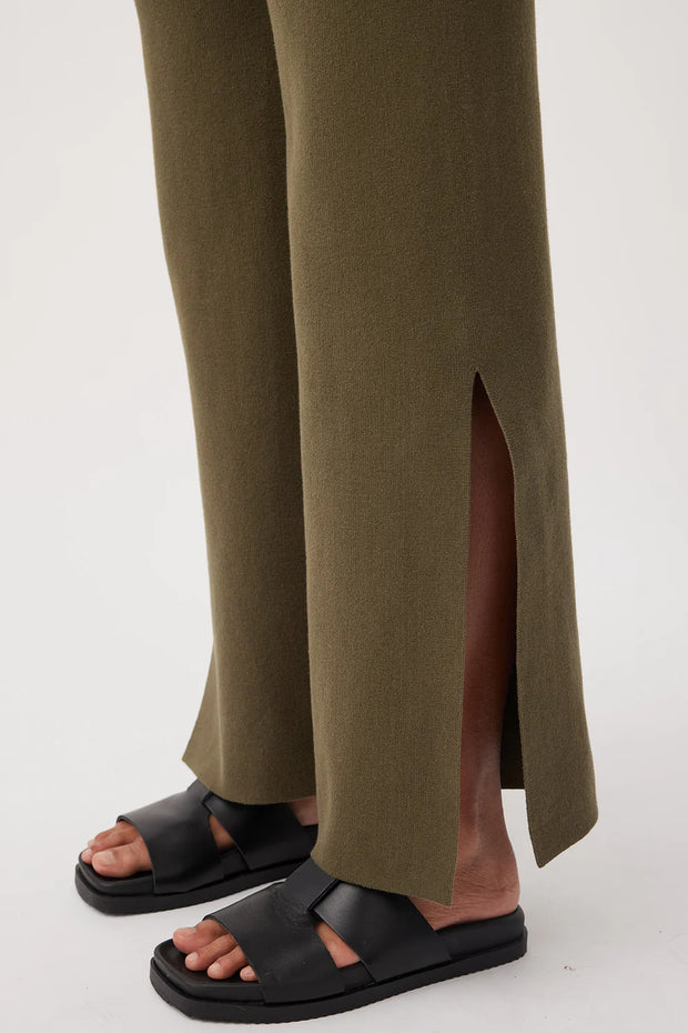 ARCAA - Ria Pant, Olive