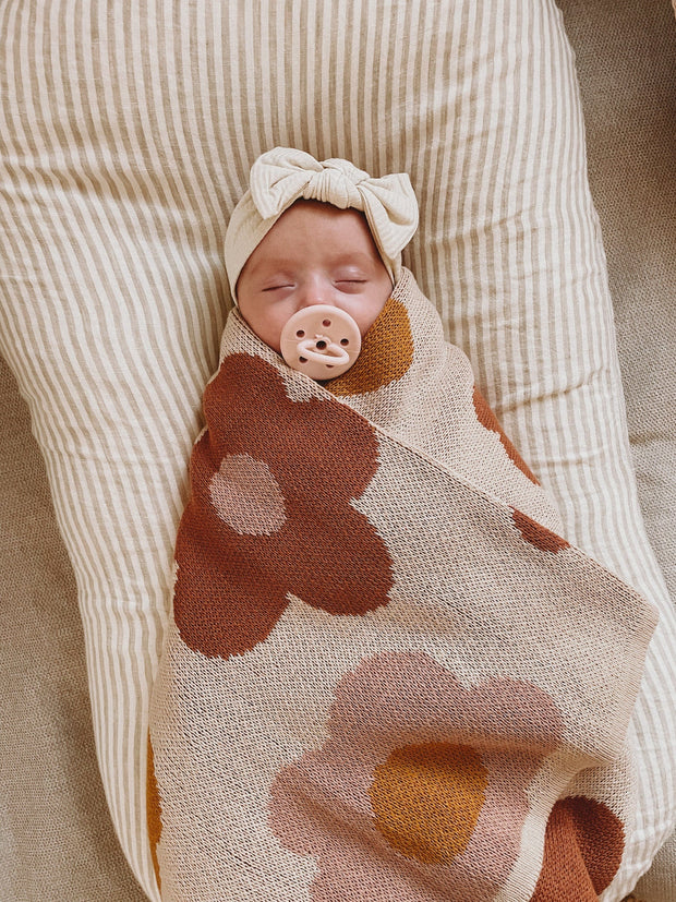 KIIN BABY - Organic Cotton Knitted Bloom Blanket